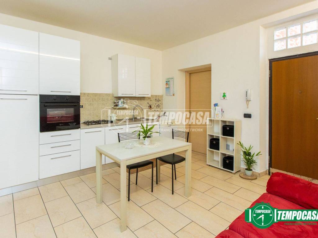 Appartamento a Busto arsizio in Via Possagno - Foto 2