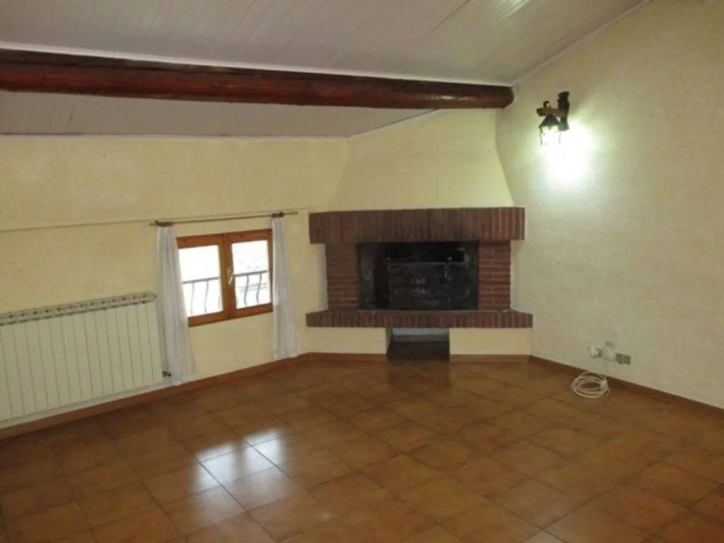 Appartamento a Montevarchi in Quartiere Centro - Foto 4
