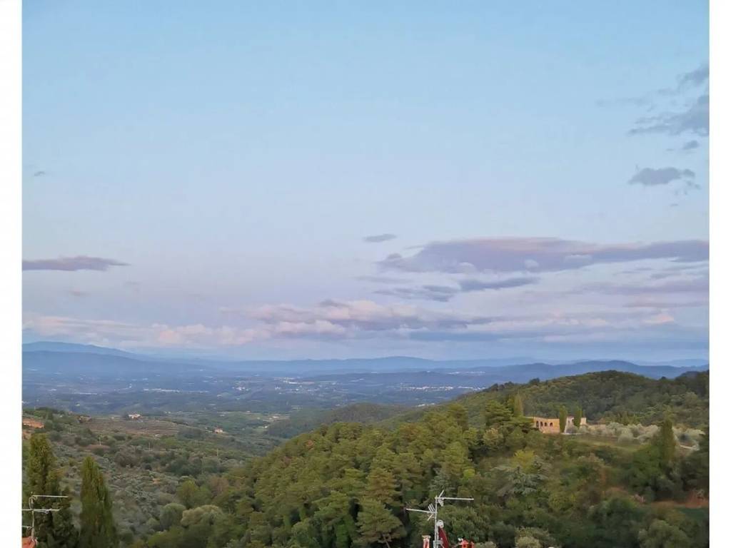 Appartamento a Montevarchi in Via Di Moncioni - Foto 3