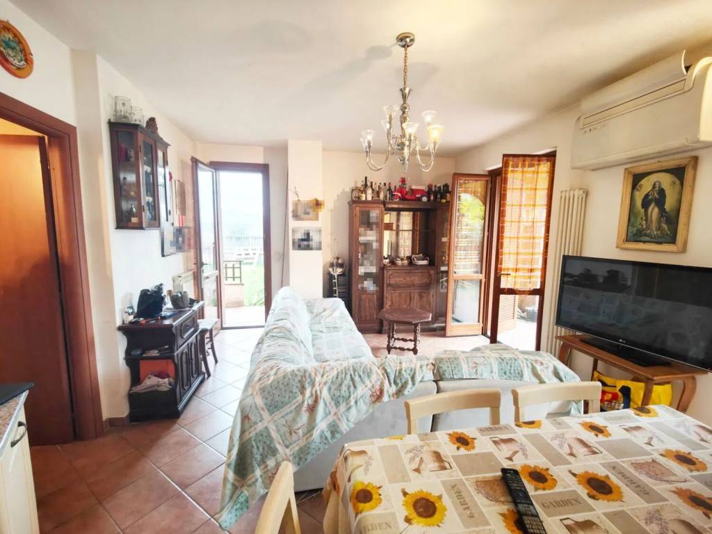 Appartamento a Bucine in Via Massimo D'Azeglio - Foto 2