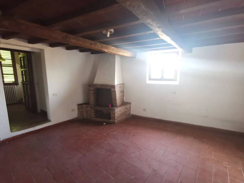 Appartamento a Bucine in via di caposelvi, 74 - Foto 2