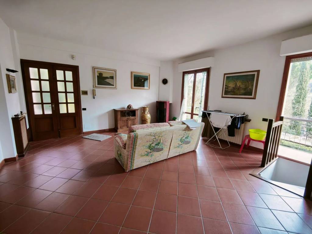 Appartamento a Montevarchi in Via Antonio Pacinotti - Foto 2