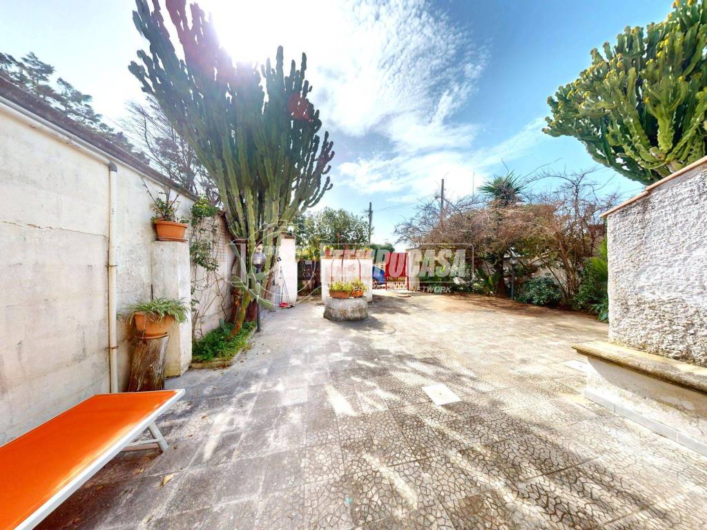 Villa a Lecce in Via del Pesce Lucerna, Torre Chianca 14 - Foto 3