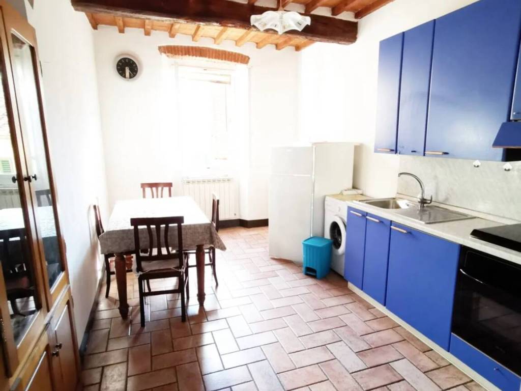 Appartamento a Montevarchi in Via Roma - Foto 2