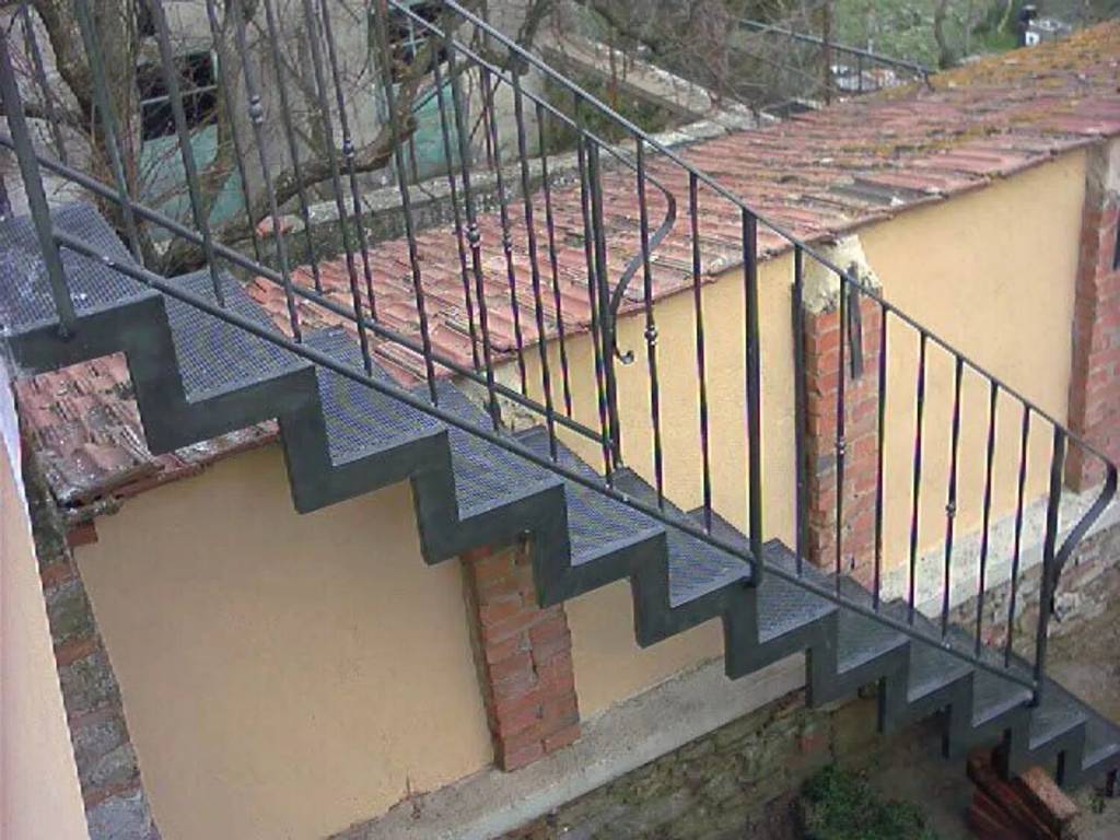 Appartamento a Bucine in Via Roma - Foto 2