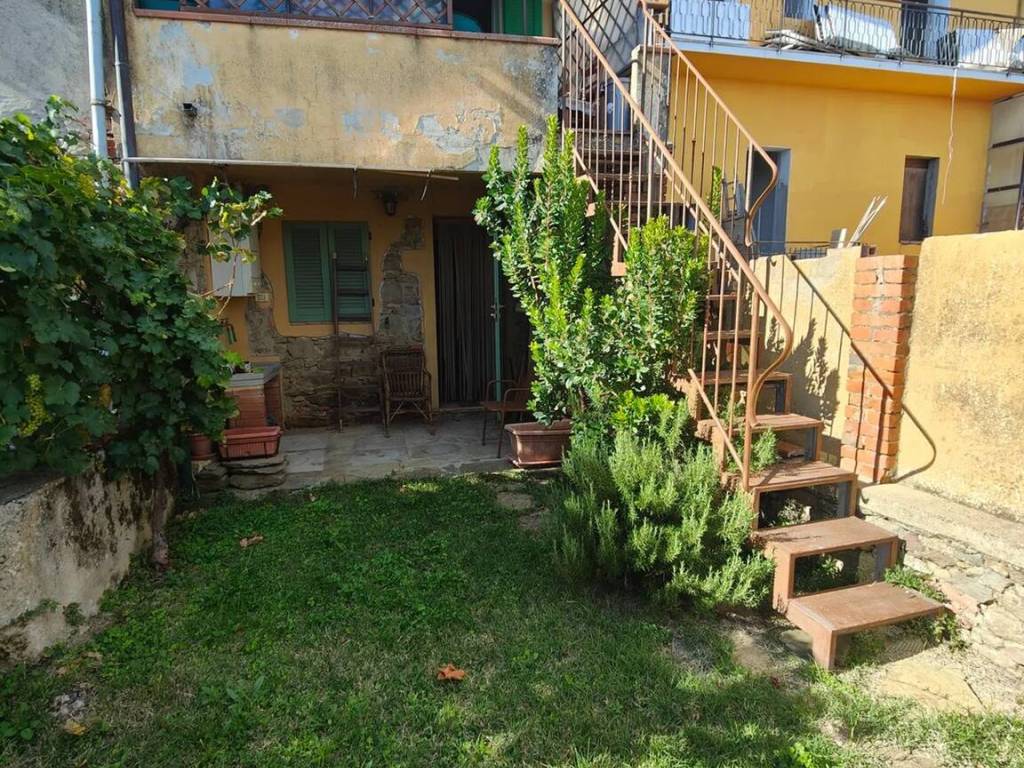 Appartamento a Bucine in Via Roma - Foto 4