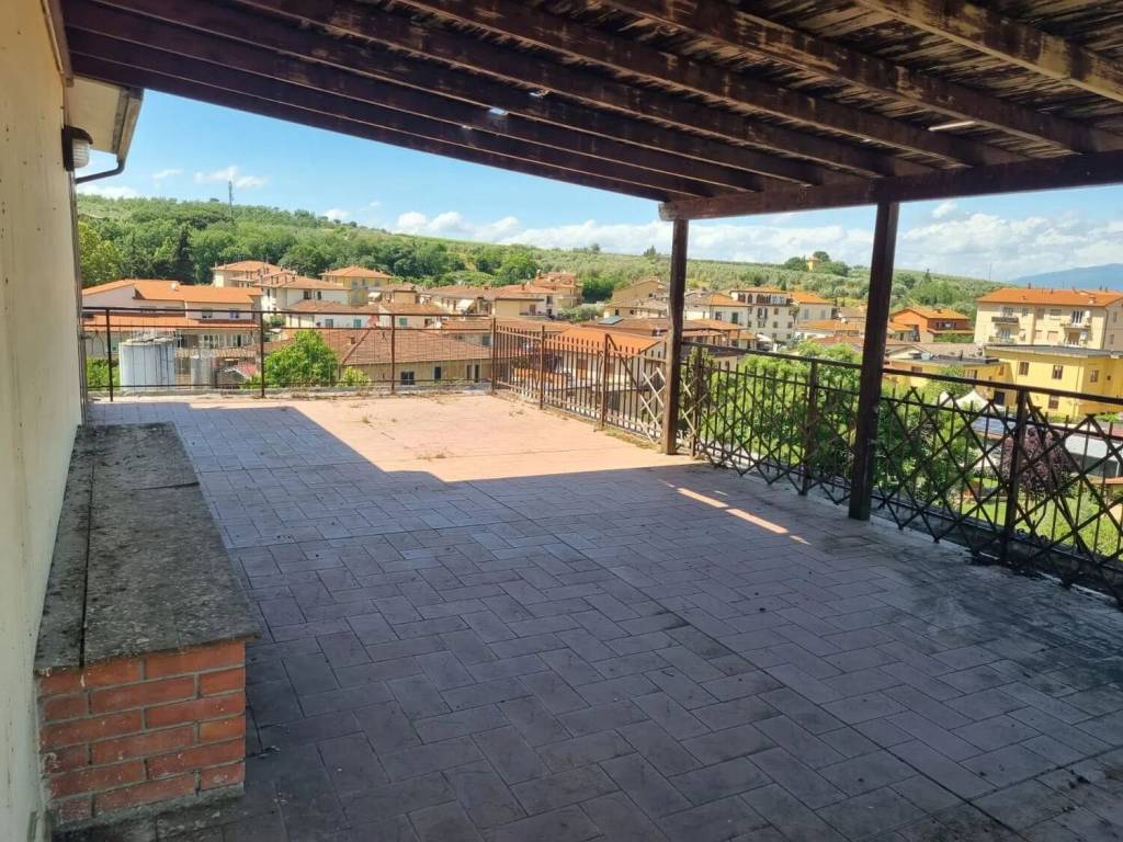 Appartamento a Bucine in Via di Campo Romano, 10 - Foto 2