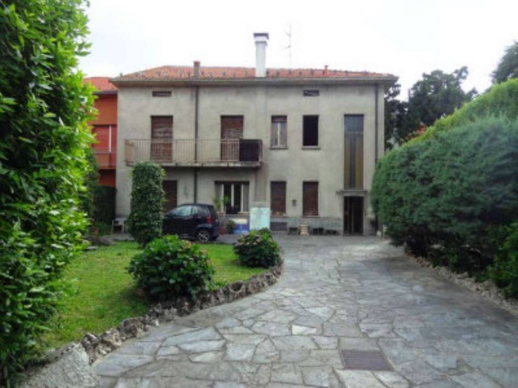 Casa indipendente a Cantù in via Milano 11 - Foto 2