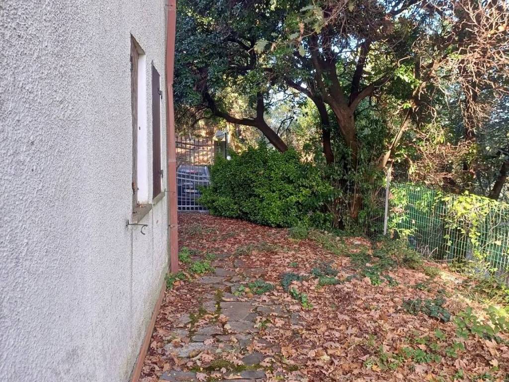 Villa a Vezzano ligure in Via Bastia S.N.C. - Foto 2