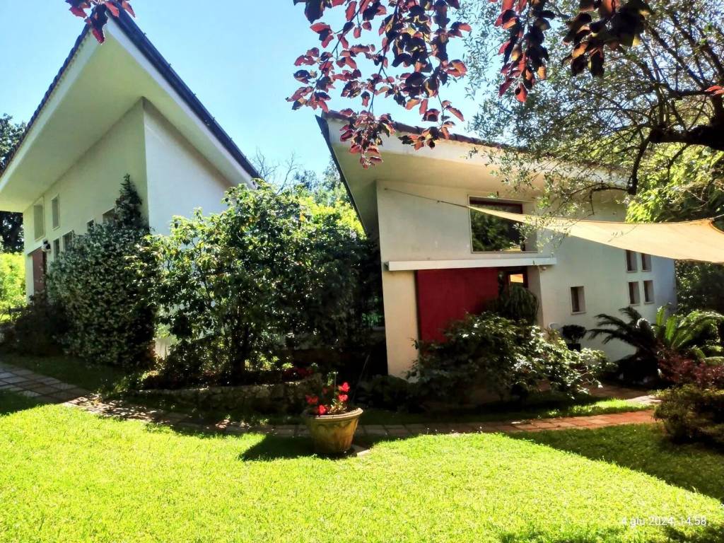 Villa a Sarzana in Via Ghigliolo Basso, 49 - Foto 2