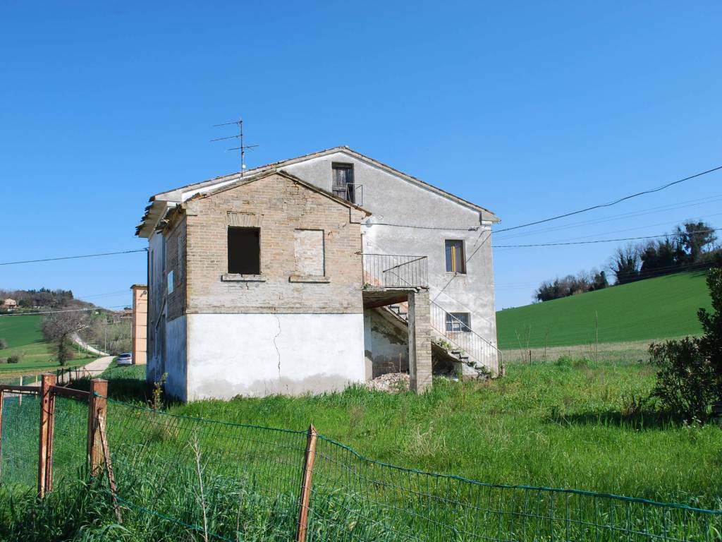 Rustico / casale a Corridonia in Contrada Piani Rossi - Foto 2