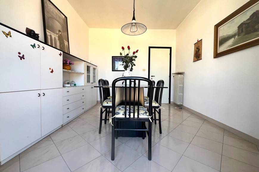 Appartamento a Bardolino in Via Casere Battisti - Foto 4