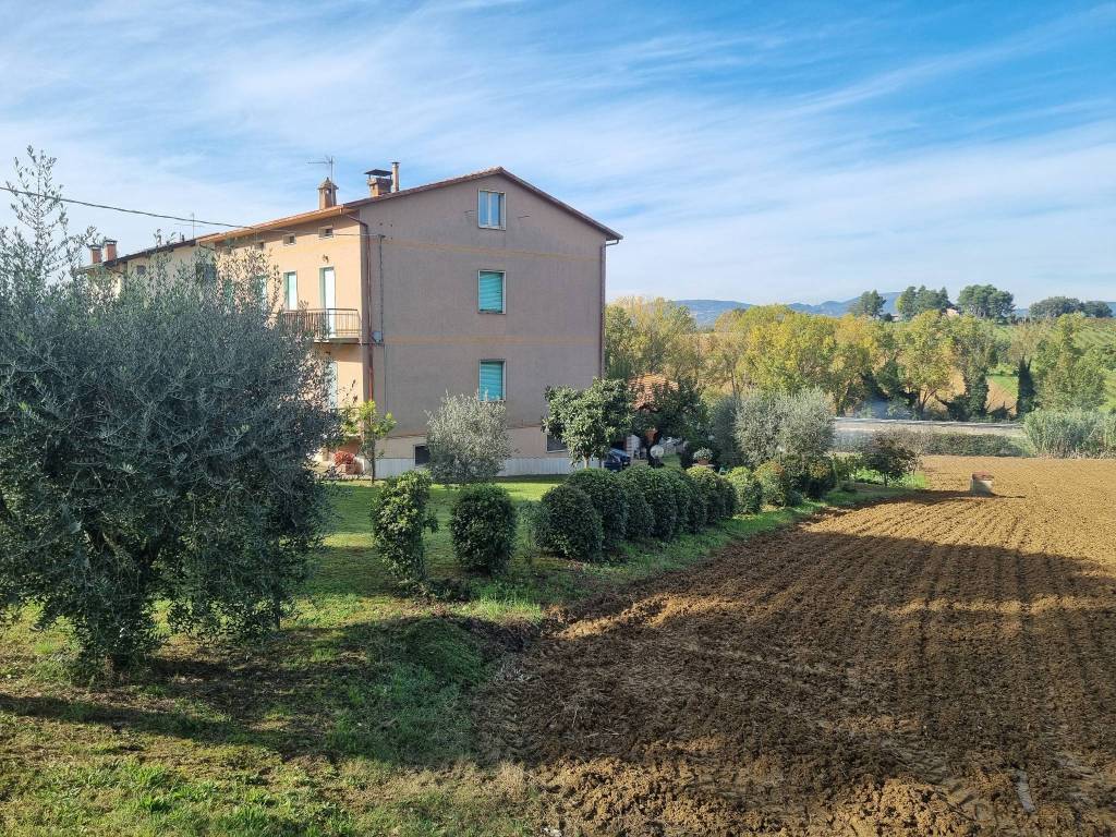 Villa a Perugia in Strada Ponte Valleceppi-Sant'Egidio, 66 - Foto 2