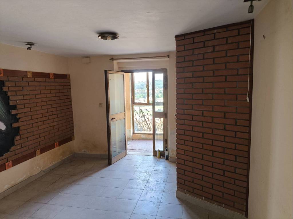 Appartamento a Monsummano terme in Piazza Giuseppe Giusti, 55 - Foto 3
