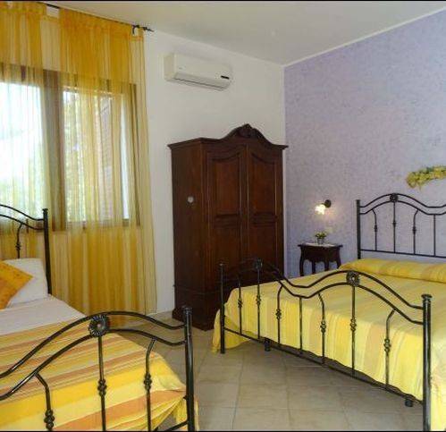 Villa a Siracusa in Traversa Renella 72 - Foto 2