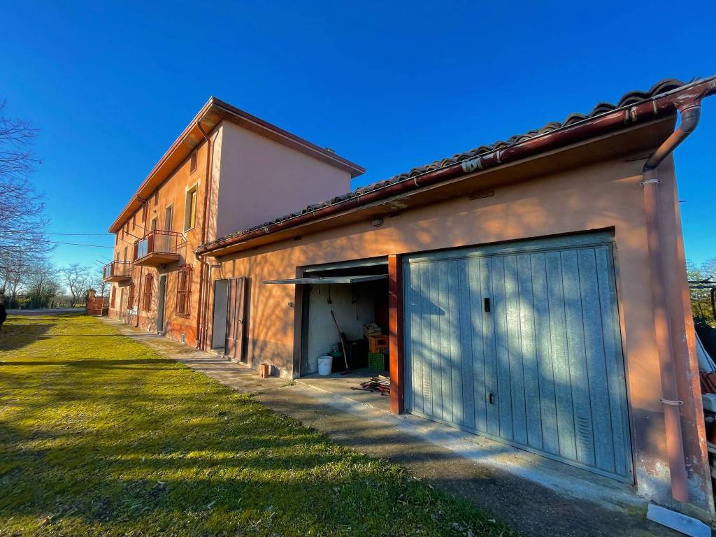 Rustico / casale a Tortona in Strada Vicinale Vecchia di Sale - Foto 2