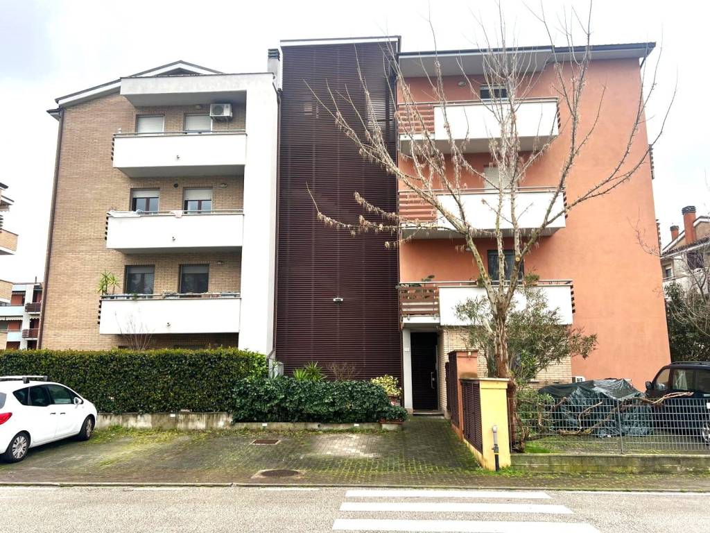 Appartamento a Camerata picena in Via Giuseppe Ungaretti - Foto 2