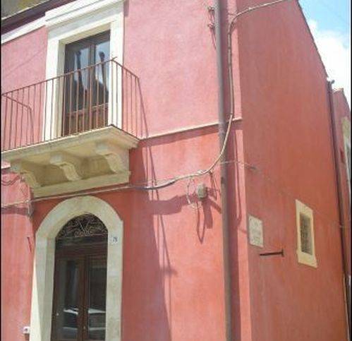 Villa a Palazzolo acreide in Via Acre - Foto 2
