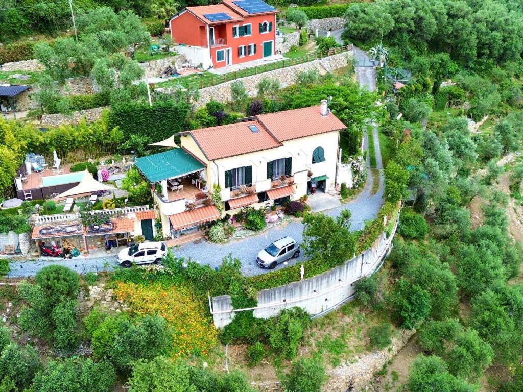 Villa a Chiusanico in Strada Comunale Piani - Foto 4