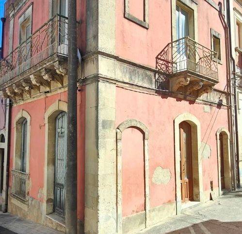 Villa a Palazzolo acreide in Via Nicolo Zocco 3434 - Foto 3