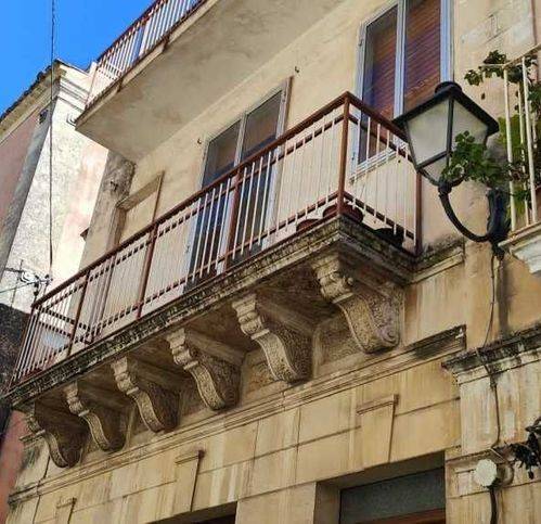 Villa a Palazzolo acreide in Via Maddalena 49 - Foto 4