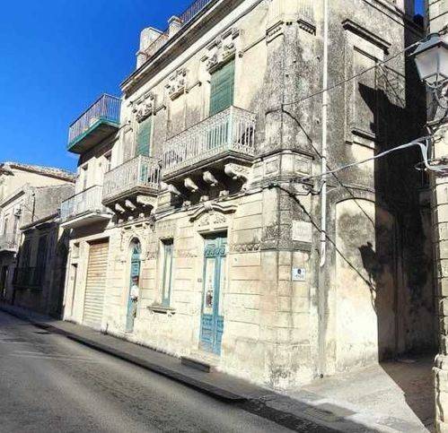Villa a Palazzolo acreide in Via Carlo Alberto 116 - Foto 4