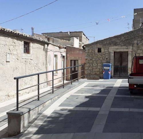 Villa a Palazzolo acreide in Ronco Vespri 3 - Foto 5