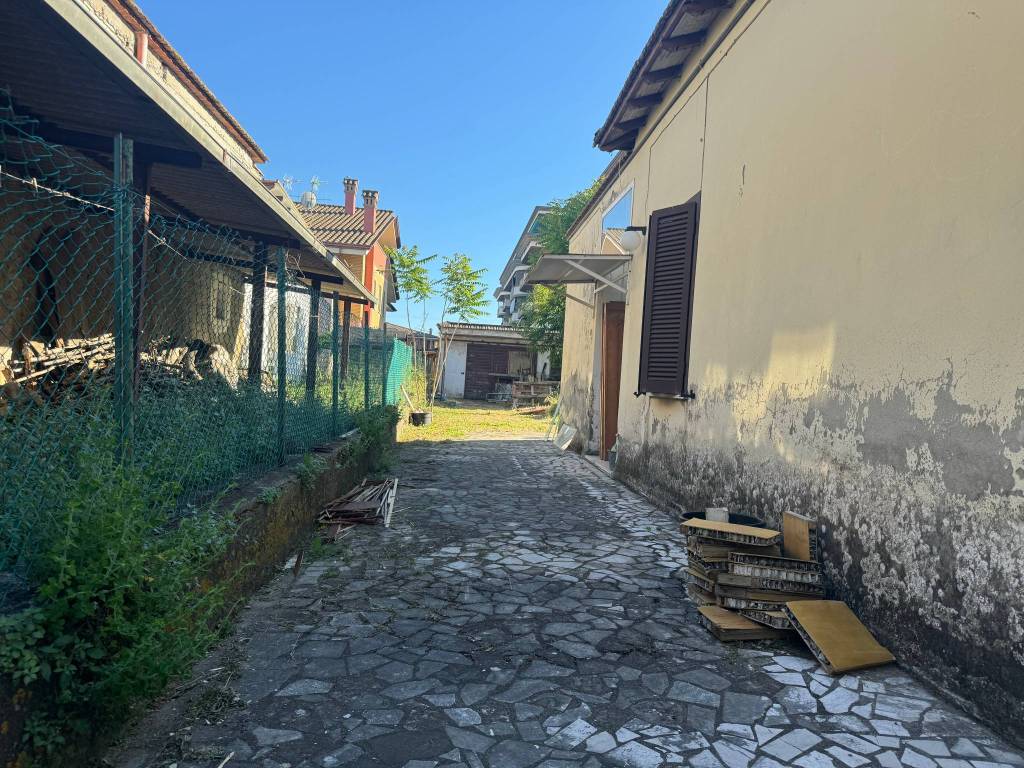Villa a Sermoneta in Via dell'Irto - Foto 3
