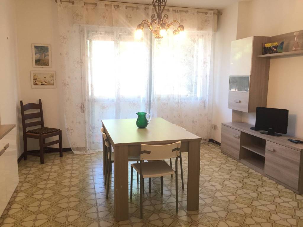 Appartamento a Comacchio in Via Andrea Mantegna, 110 - Foto 2