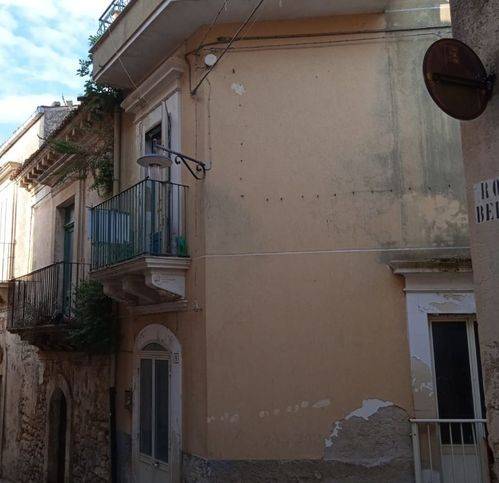 Villa a Palazzolo acreide in Via Tasso 9 - Foto 3