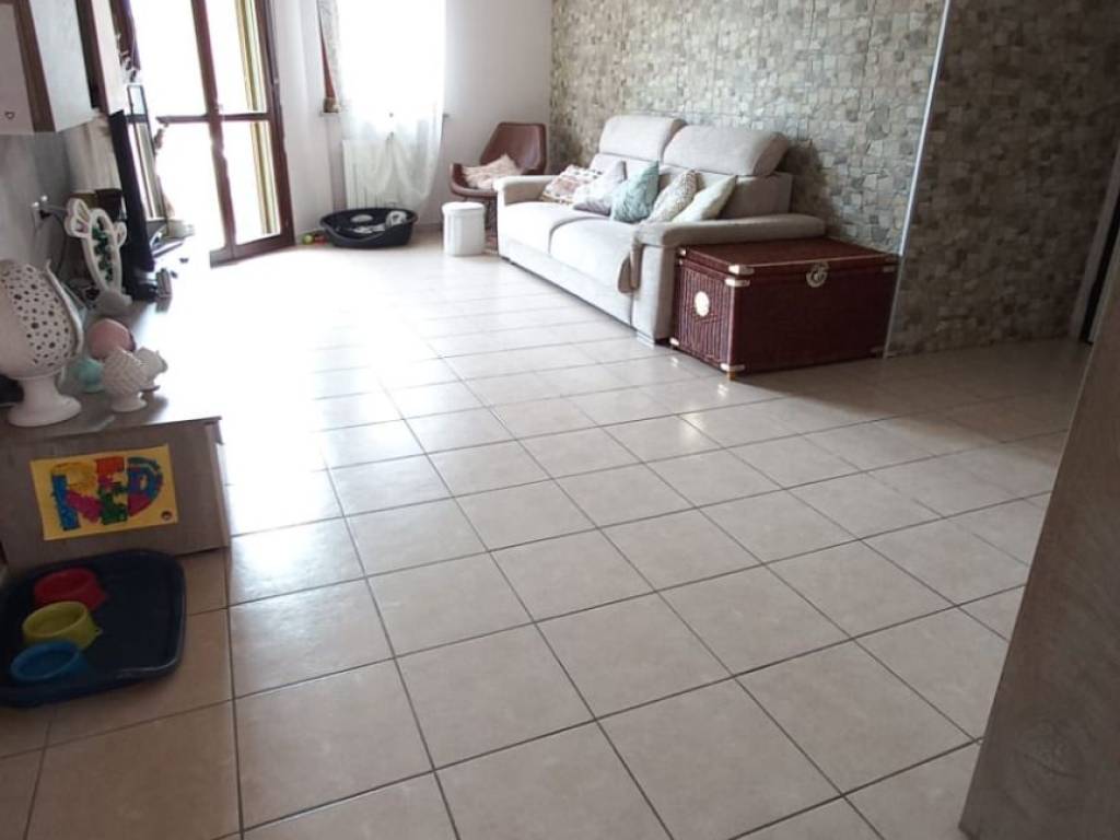 Appartamento a Bellinzago novarese - Foto 3
