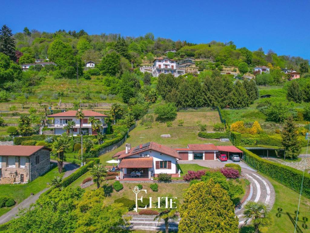 Villa a Arona in Via Verbano, 37 - Foto 3