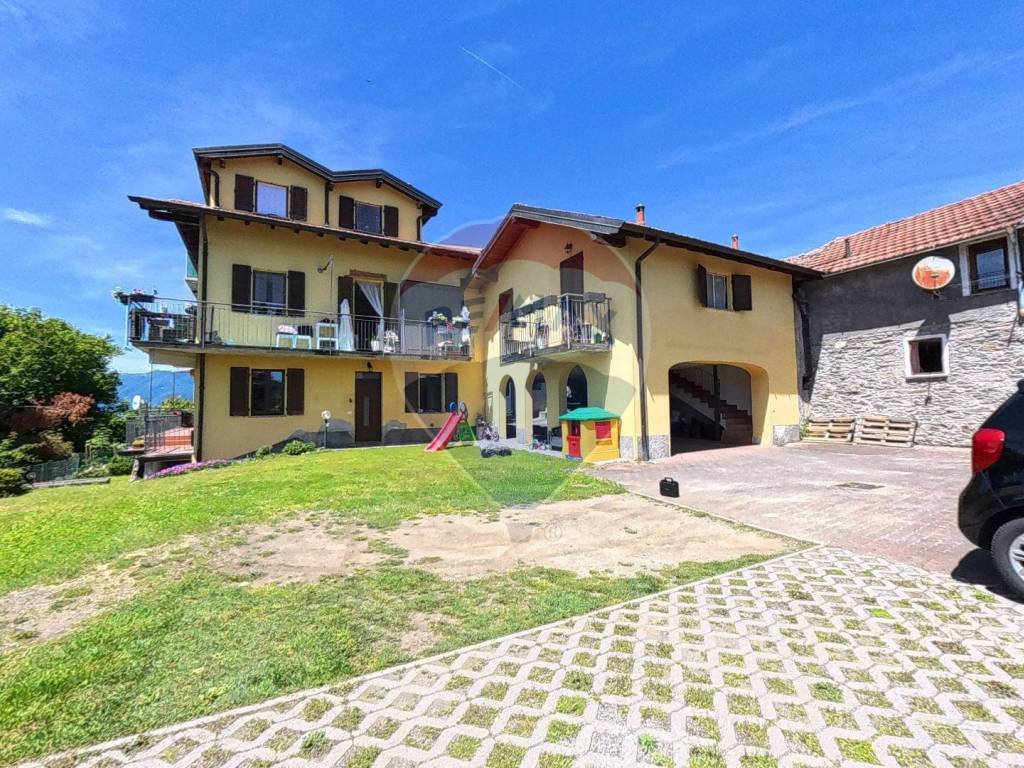 Appartamento a Luino - Foto 2