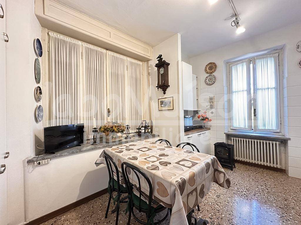 Villa a Cocquio-trevisago in via dante - Foto 4