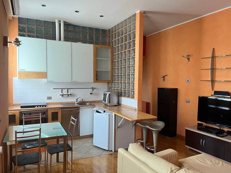 Appartamento a Milano in Via Altaguardia, 10 - Foto 1