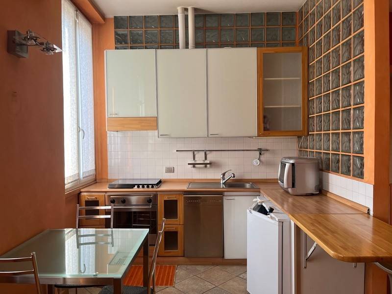 Appartamento a Milano in Via Altaguardia, 10 - Foto 2