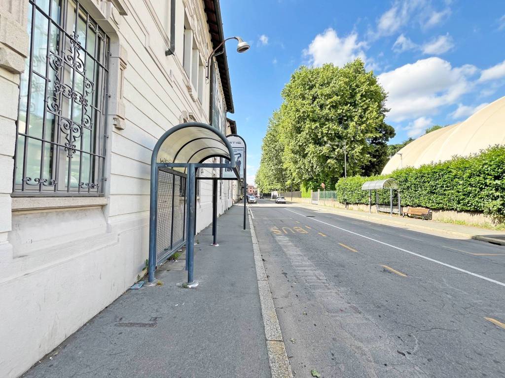 Palazzo / stabile a Busto arsizio in Via Ugo Foscolo, 6 - Foto 5