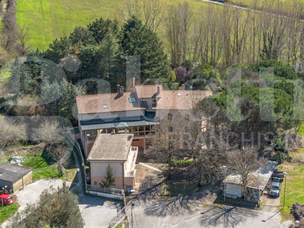 Casa indipendente a Nocera umbra in Via Gaifana , 106 - Foto 4