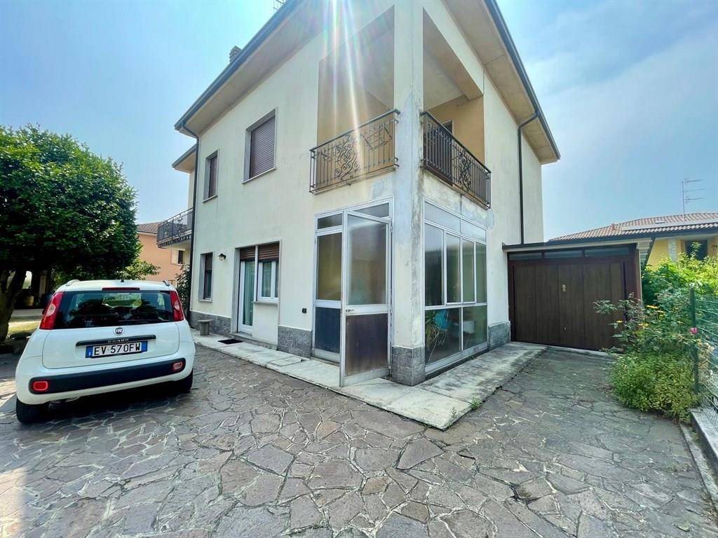 Villa a Casale litta in Via Antonio Gramsci, 88 - Foto 2