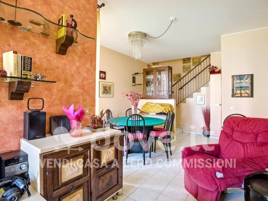Appartamento a Malnate in Via Cavalier A. Brusa, 26 - Foto 3