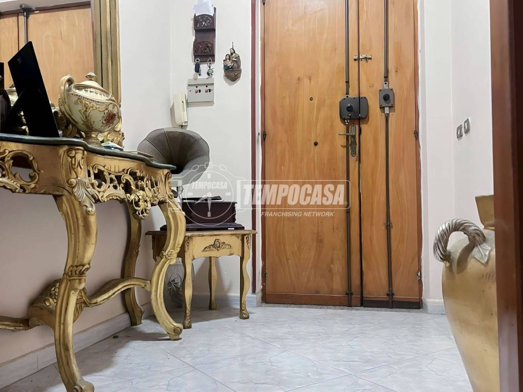 Appartamento a Aversa in Via Ugo Foscolo 7 - Foto 2