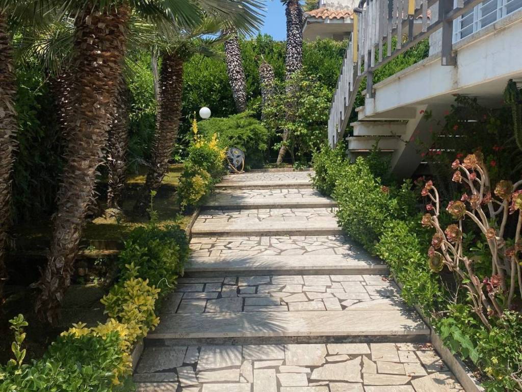 Villa a Sabaudia in Via Oddone - Foto 2