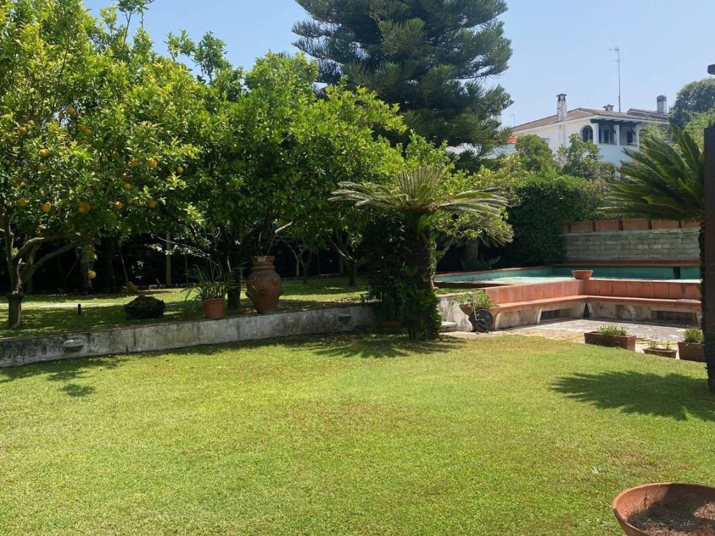 Villa a Sabaudia in Via Oddone - Foto 4