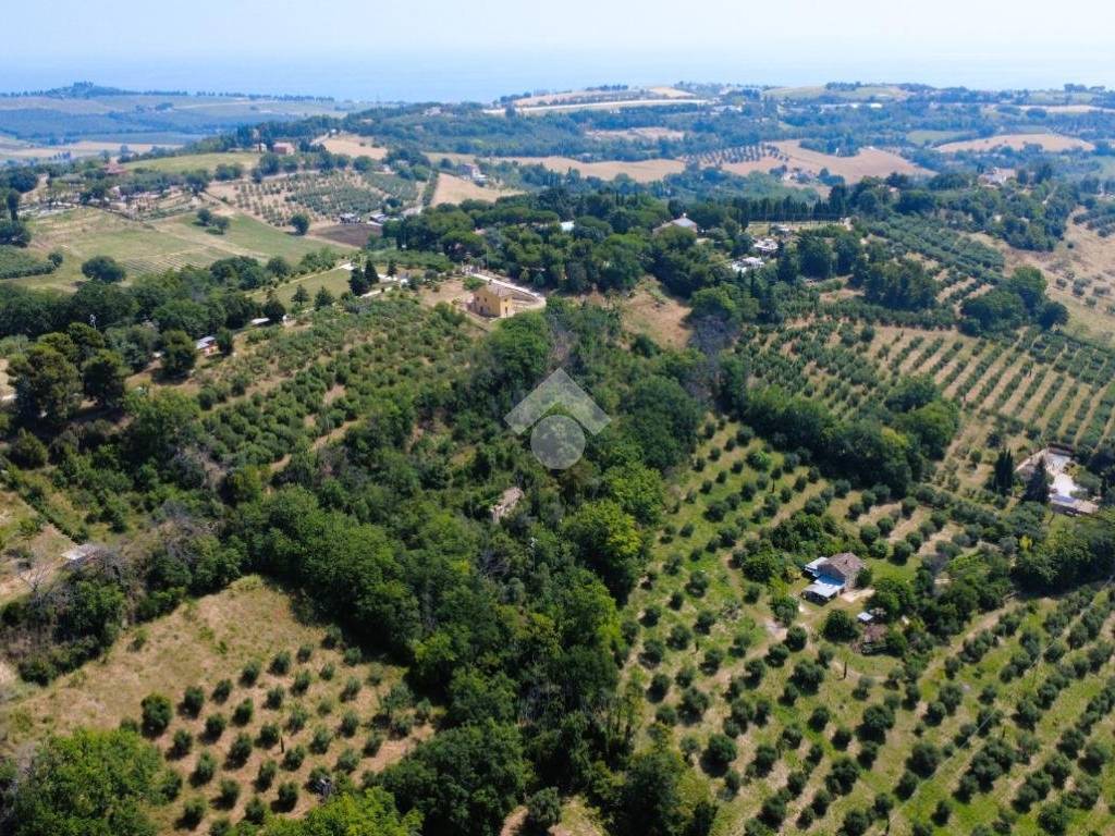 Rustico / casale a Civitanova marche in Strada Vicinale S. Savino, 20 - Foto 3