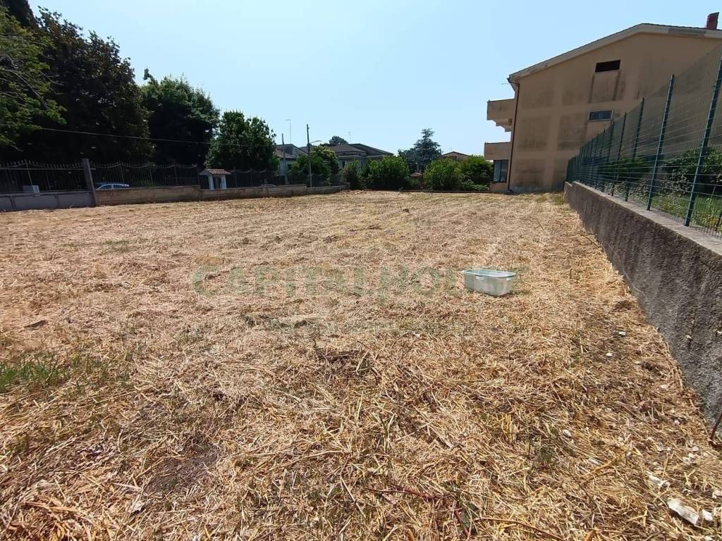 Terreno a Caserta in Via Terra Grande - Foto 3