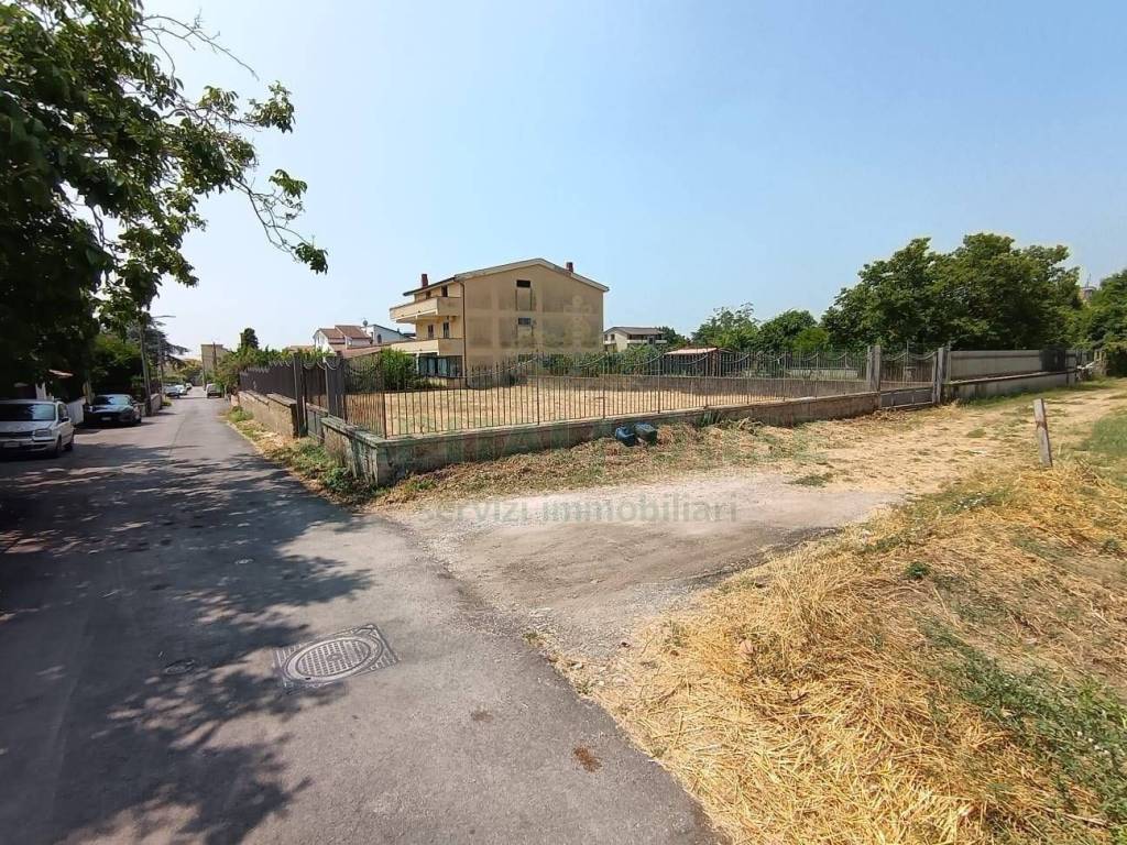 Terreno a Caserta in Via Terra Grande - Foto 5