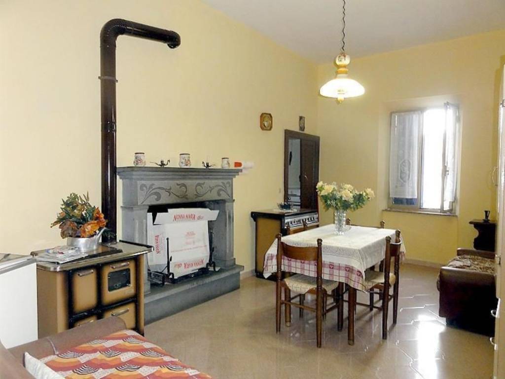 Appartamento a San lorenzo nuovo in Piazza Delle Cantine S.N.C. - Foto 2