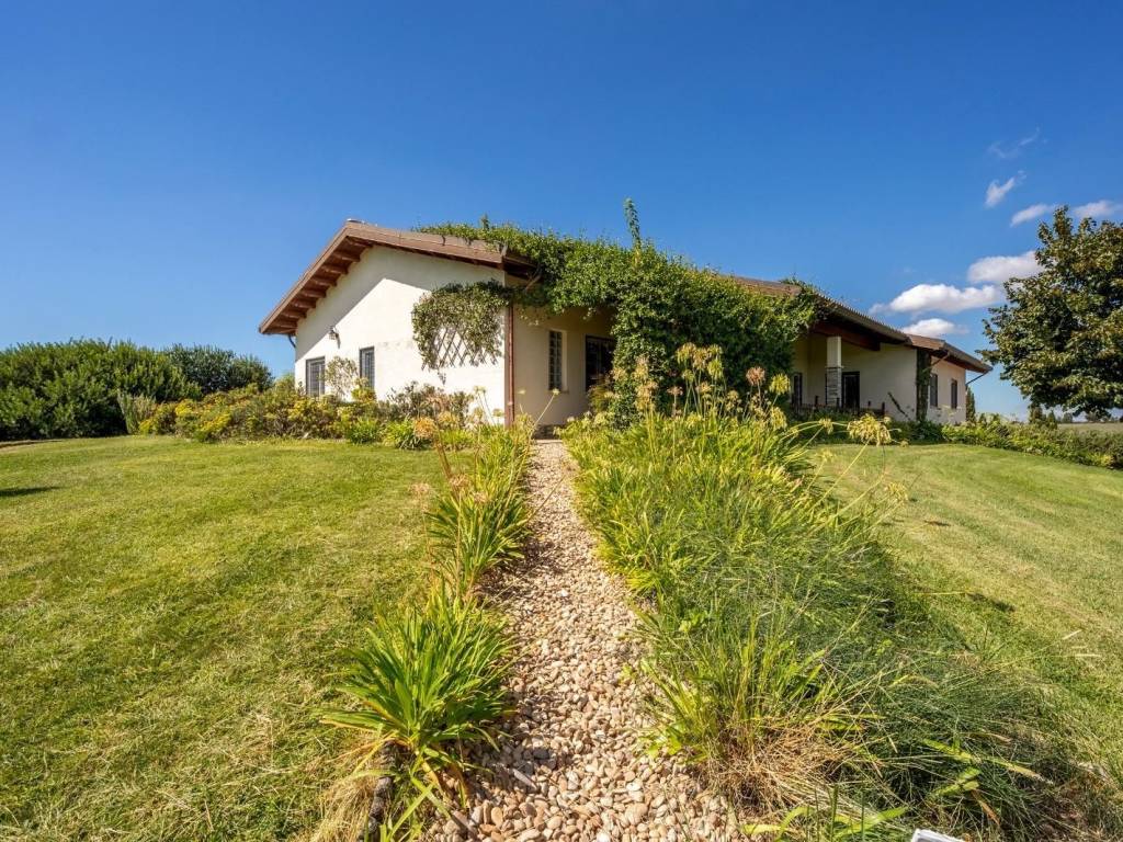 Villa a Aprilia in Via Torre Bruna - Foto 3