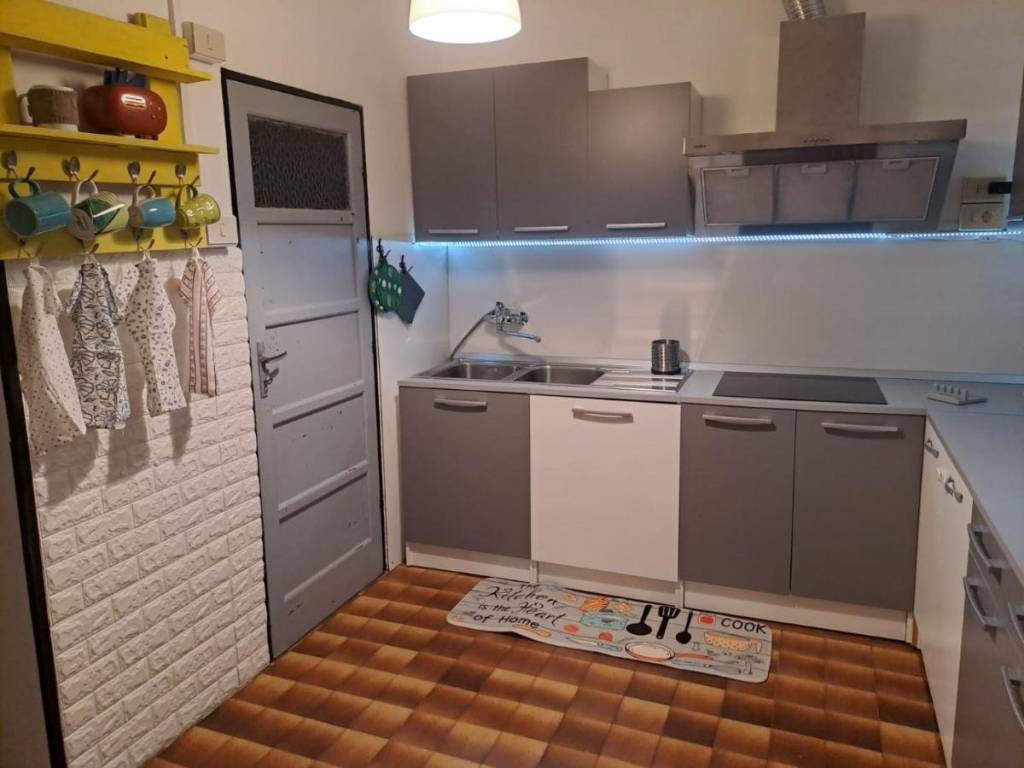 Appartamento a Finale ligure in Via Giovanni Nicotera - Foto 3