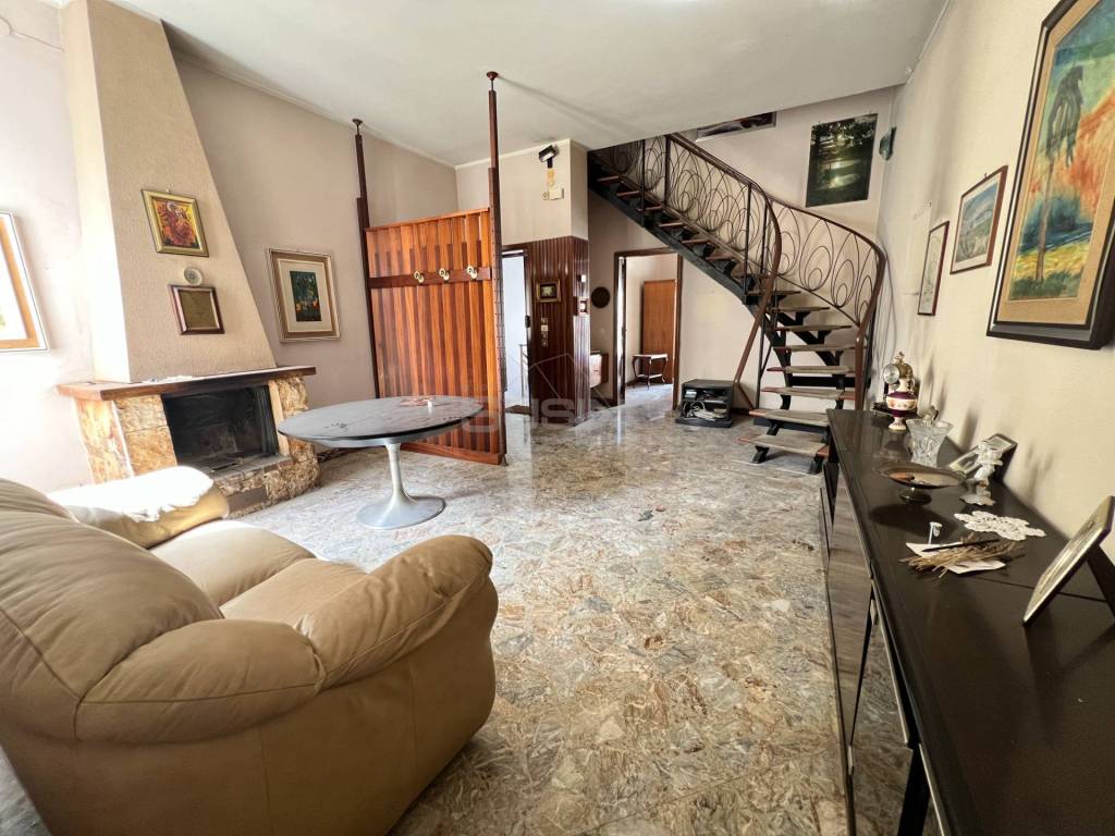 Appartamento a Siracusa in VIALE LUIGI CADORNA - Foto 2